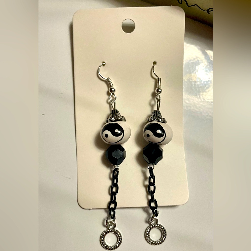 & Chains Earring’s